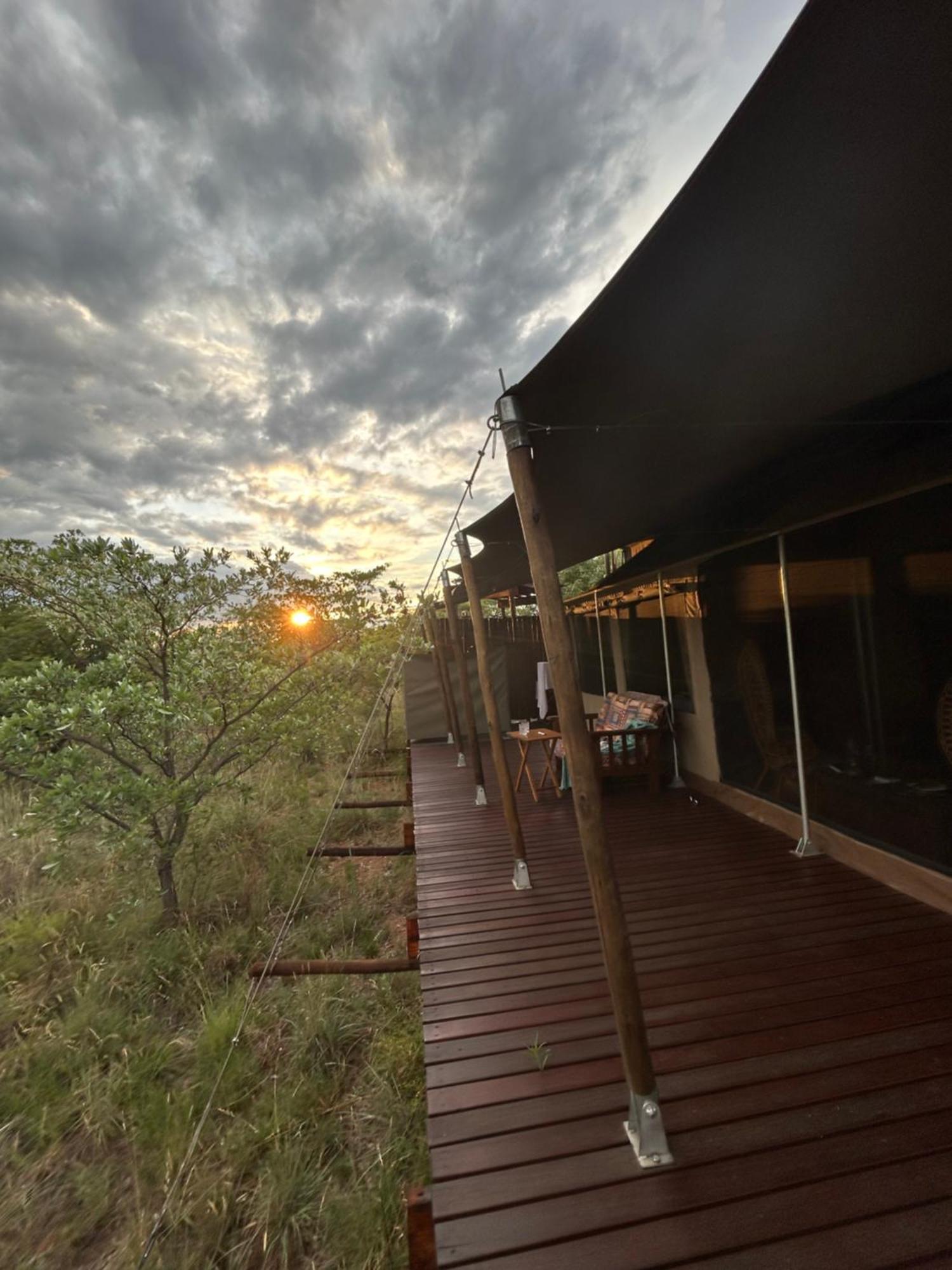 Out In Africa Wildlife Lodge 哈曼斯克拉尔 外观 照片
